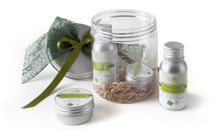 Give a VitaLake natural cosmetic gift, containing 4 practical travel format products from the Garda Olive Oil evo line