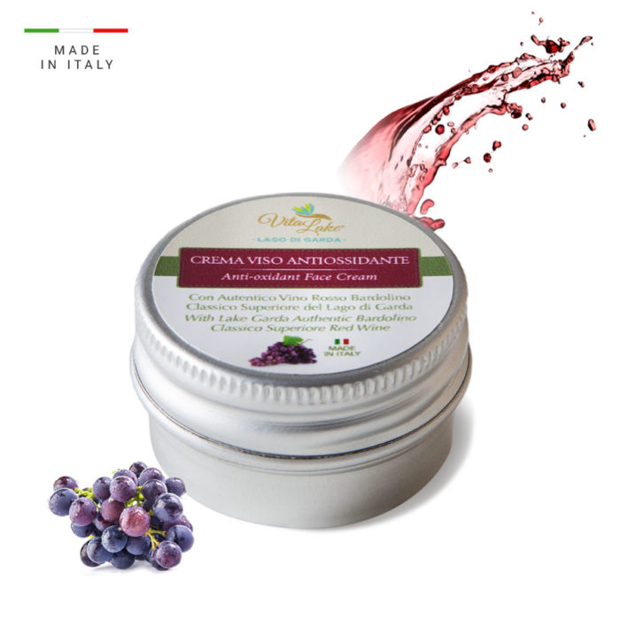 Travel format for this antioxidant Bardolino Wine Cream. Rediscover skin softness with Vitalake, Lake Garda.